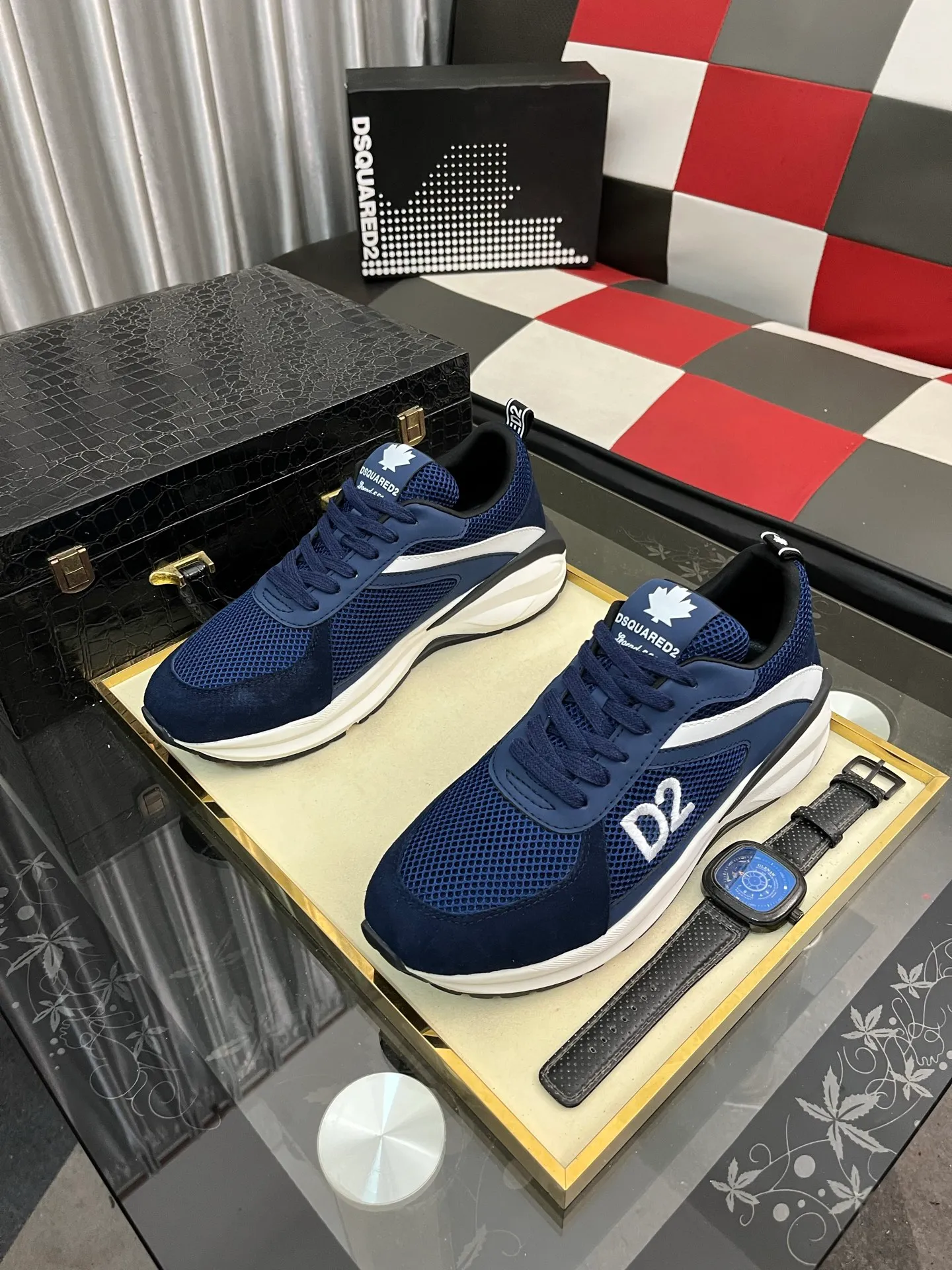 Men's shoes 💰480⌚️⌚️DG's latest popular casual shoes 🔥🔥, the tongue has the brand's iconic details, and the combination of silk cowhide and cow suede enhances the style. Fashionable and versatile, it can complement any look. Create an exquisite design with unique dynamic vitality and modern atmosphere, showing modern elegance. Size: 36-464️⃣colors available